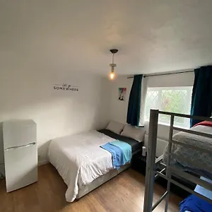 https://casa-mirian-london-lytham-st.brighton-hotels-england.com